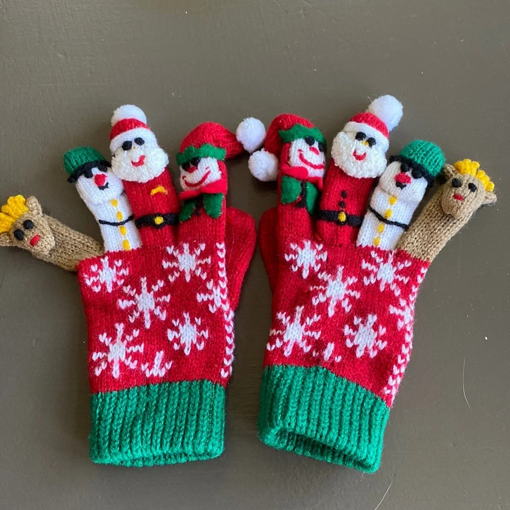 Christmas mittens with adorable finger puppets